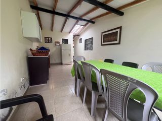 Foto 17 de Guayllabamba, Casa Comercial en Renta, 130m2, 9 Ambientes