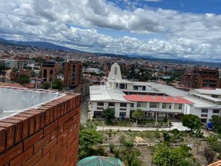 Foto 31 de PENTHOUSE DE VENTA SECTOR COLEGIO BILINGUE, CUENCA