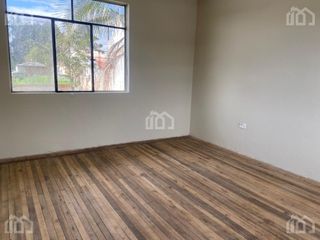 Foto 6 de CASA CON TERRENO EN ARRIENDO SECTOR FBCA. ITALPISOS
