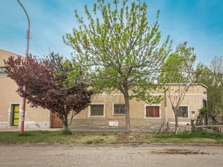 Foto 3 de VENTA CASA A REMODELAR EN  CONTRAMIRANTE CORDERO