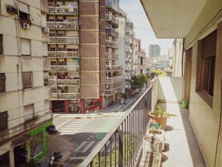 Foto 1 de Alquiler De Departamento 4 Ambientes En Once