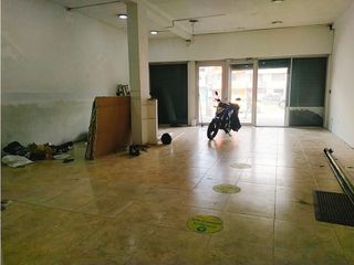 Foto 17 de La Ajavi, Casa Comercial en Renta, 330m2, 4 Ambientes