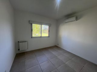 Foto 20 de Casa en alquiler en barrio Santa Guadalupe Pilar del Este