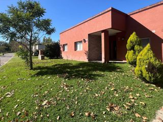 Foto 38 de Casa en alquiler en barrio Santa Guadalupe Pilar del Este