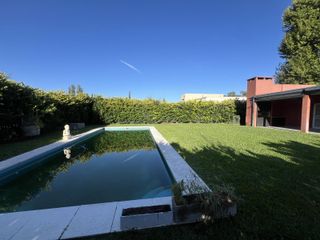 Foto 8 de Casa en alquiler en barrio Santa Guadalupe Pilar del Este