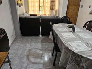 Foto 6 de Vendo Casa tipo Duplex de 4 dormitorios, garage zona Av Moreno. San Rafael