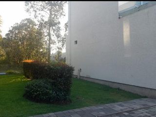 Foto 25 de Renta de Casa Amoblada con diseño Moderno-Minimalista con piscina, en  la Intervalles