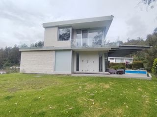Foto 48 de Renta de Casa Amoblada con diseño Moderno-Minimalista con piscina, Sector Intervalles