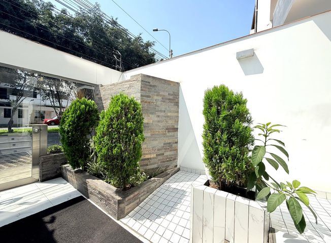 place photo 54