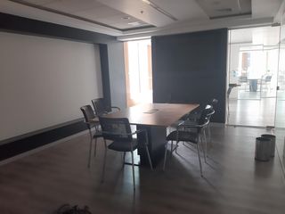 Foto 1 de Alquilo oficina en el centro empresarial Real