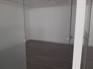 Foto 19 de Alquilo oficina en el centro empresarial Real