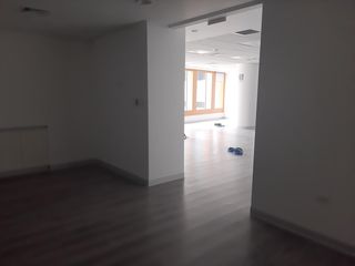 Foto 17 de Alquilo oficina en el centro empresarial Real