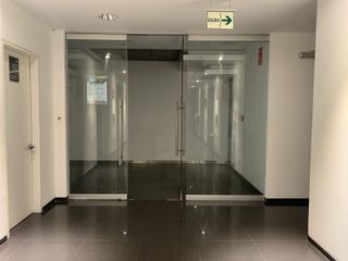 Foto 21 de Alquier de oficina implementada en San Isidro