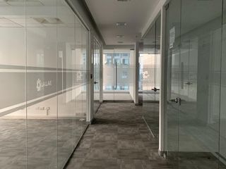 Foto 13 de Alquier de oficina implementada en San Isidro