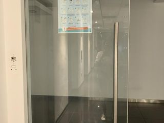 Foto 22 de Alquier de oficina implementada en San Isidro