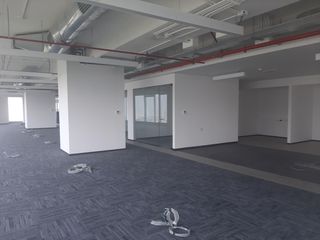 Foto 8 de Alquilo todo el piso en torre empresarial