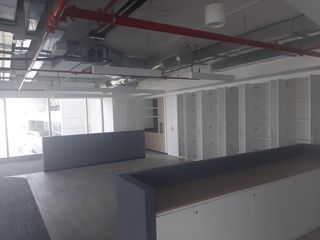 Foto 12 de Alquilo todo el piso en torre empresarial