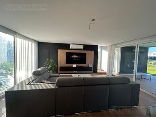 Foto 8 de Casa en venta en el Barrio Costas,, Puertos / Escobar