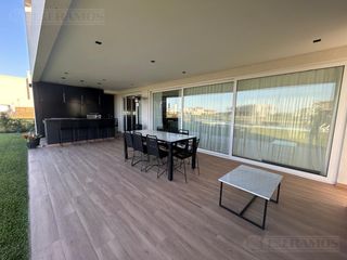 Foto 6 de Casa en venta en el Barrio Costas,, Puertos / Escobar