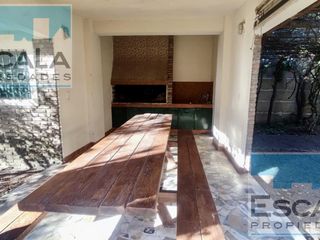 Foto 14 de Casa quinta en alquiler pileta amplio jardin amoblada