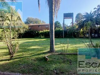 Foto 2 de Casa quinta en alquiler pileta amplio jardin amoblada