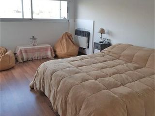 Foto 19 de alquiler CASA de SUPER DISEÑO, Pileta Climatizada.- Mensual