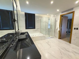 Foto 10 de Casa en venta en 5 ambientes en Nordelta, El Golf, GBA Norte