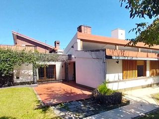 Foto 1 de Fisherton (zona Jockey Club de Rosario)