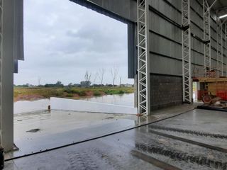 Foto 11 de Alquiler Depósito en Zarate