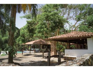 Foto 21 de Vendo hermoso lote con vista sector Bolombolo, unidad cerrada