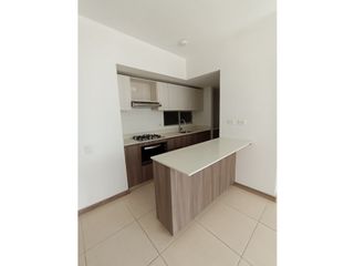 Foto 1 de Se arrienda  hermoso apartamento en  calasanz parte  baja