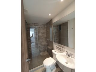 Foto 17 de Se arrienda  hermoso apartamento en  calasanz parte  baja