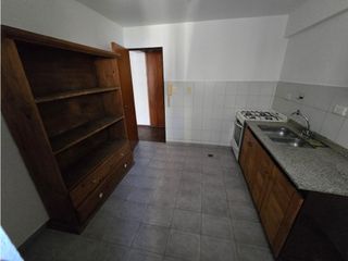 Foto 5 de DUPLEX 2 DORMITORIOS - BALCÓN CON ASADOR - ITUZAINGO Nº 670 - NVA CBA