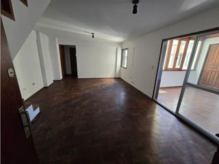 Foto 1 de DUPLEX 2 DORMITORIOS - BALCÓN CON ASADOR - ITUZAINGO Nº 670 - NVA CBA