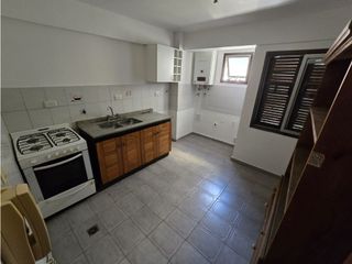 Foto 4 de DUPLEX 2 DORMITORIOS - BALCÓN CON ASADOR - ITUZAINGO Nº 670 - NVA CBA