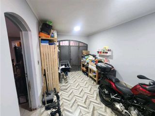 Foto 17 de VENTA DE ESPECTACULAR CASA DE 2 PLANTAS, EN  PLENO CENTRO DE RIVADAVIA