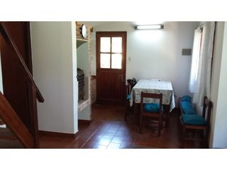 Foto 7 de CHALET EN EXCELENTE UBICACION