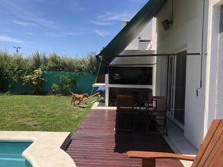 Foto 2 de VENTA CASA 4 DORMITORIOS -DEP. - PARRILLA -  PILETA -CASAS DE SANTA MARIA