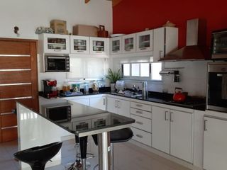 Foto 1 de CASA EN VENTA / BARRIO ALTA GRACIA