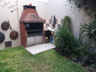 Foto 12 de Pizarro 6100. Casa 4 ambientes.