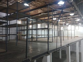 Foto 7 de Excelente Depósito con Oficinas en Alquiler en Martinez