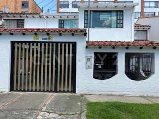 Foto 1 de Casa Duplex para Venta en Cedritos