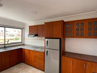 Foto 4 de HERMOSO DEPARTAMENTO EN VENTA, SECTOR AV. PUMAPUNGO