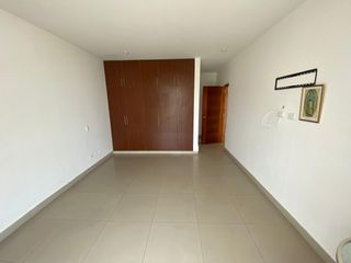 Foto 16 de SE VENDE DEPARTAMENTO CON COCHERA EN LA MOLINA