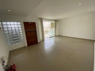 Foto 4 de SE VENDE DEPARTAMENTO CON COCHERA EN LA MOLINA