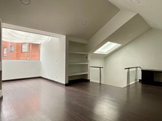 Foto 20 de En venta amplia casa de 3 niveles en Santa Bárbara, Bogotá