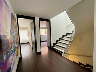 Foto 22 de En venta amplia casa de 3 niveles en Santa Bárbara, Bogotá