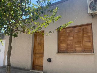 Foto 1 de Casa con 2 habitaciones. Barrio hermoso