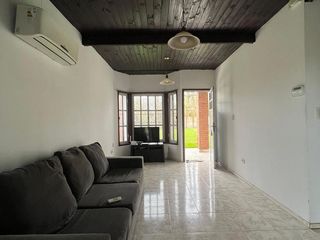 Foto 6 de Casa de tres dormitorios en Roldan pileta jardin amplia