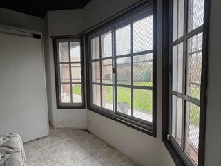 Foto 14 de Casa de tres dormitorios en Roldan pileta jardin amplia